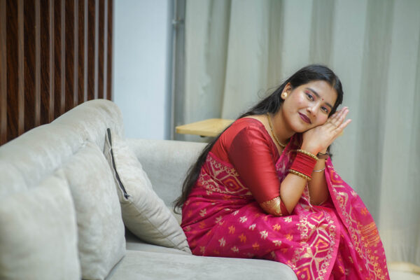 100 Count Jamdani Saree - Image 8