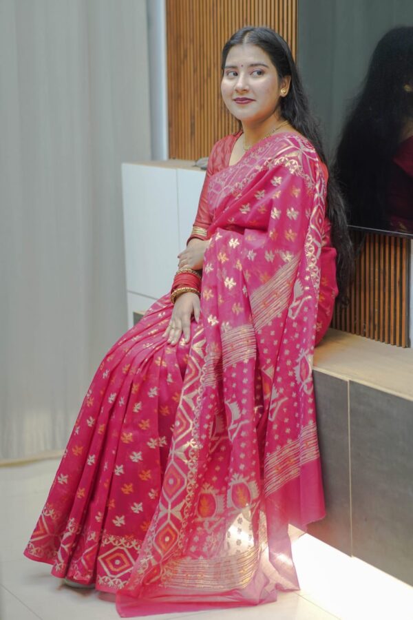 100 Count Jamdani Saree - Image 4